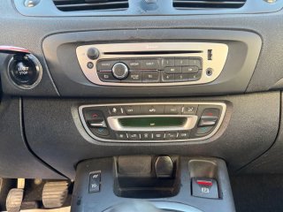 Renault Grand Scenic 2016