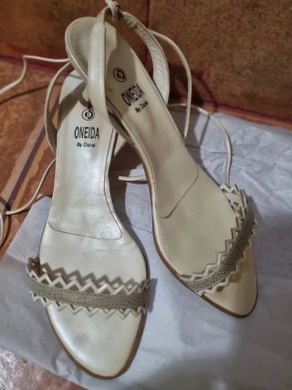 Sandalias ONEIDA Piel Beige y Doradas
