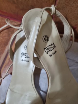Sandalias ONEIDA Piel Beige y Doradas