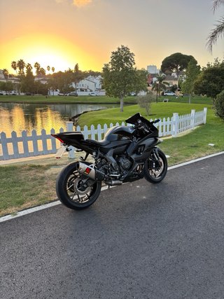Yamaha R7 2024