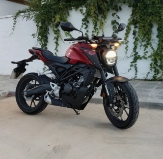 Honda CB125R