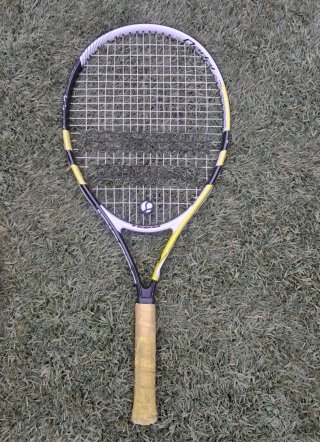 Raqueta de Tenis Babolat con funda