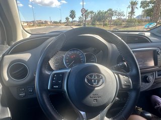 Toyota Yaris 2015