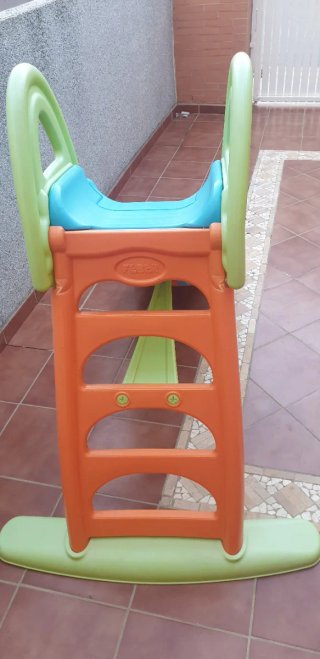 Tobogán Feber para niños