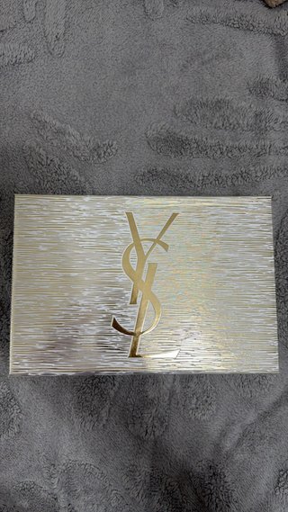 Scatola Yves Saint Laurent