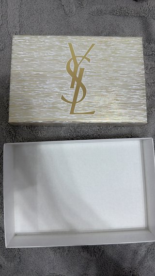 Scatola Yves Saint Laurent