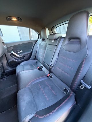 Mercedes-Benz Clase A 200d AMG