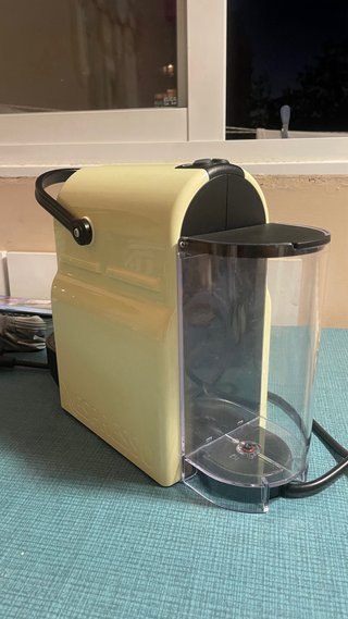 Cafetera Nespresso Inissia Crema