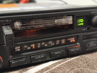 Radio Cassette Ford Noya 1000