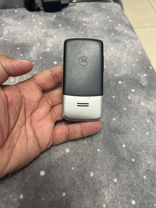 Motorola flip phone con caricatore