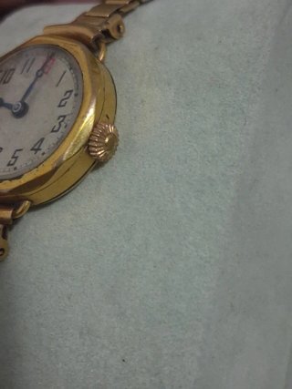 Reloj de dama antiguo (aprox. 1920)