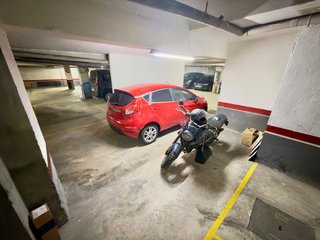 Plaza para moto o scooter a compartir