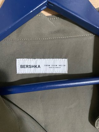 Conjunto Bershka Camisa M Pantalón S Verde