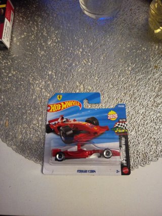 Hot Wheels Ferrari F2004 173/250