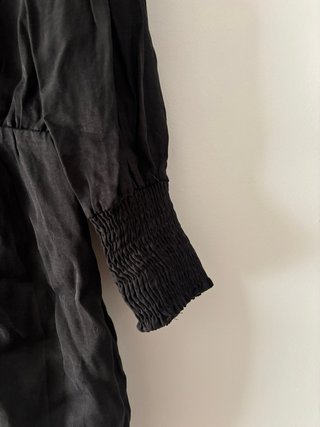 Vestido mini Zara fruncido manga larga