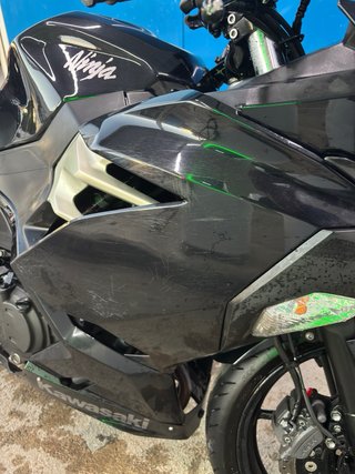 Kawasaki Ninja 400 2019 Negra