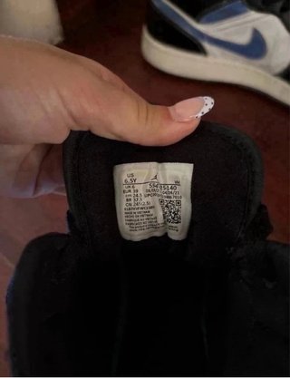 Jordan 1 Mid Azul Blanco