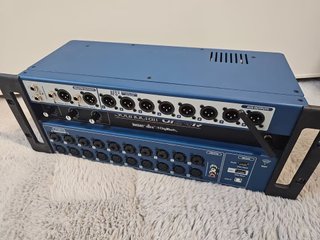 Mesa de mezcla Soundcraft UI24R