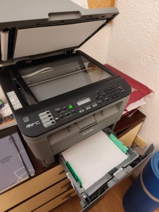 Stampante multifunzione Brother MFC-L2700DW