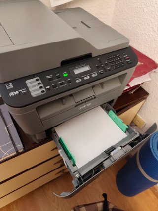 Stampante multifunzione Brother MFC-L2700DW
