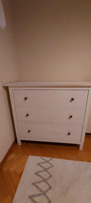 Cómoda blanca Ikea