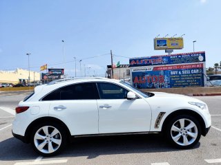 Infiniti QX70 2014