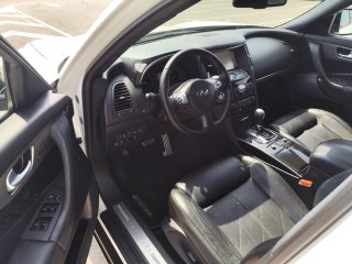 Infiniti QX70 2014