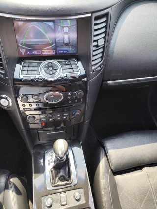 Infiniti QX70 2014