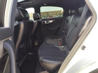 Infiniti QX70 2014