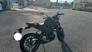 Yamaha MT-125 Negra