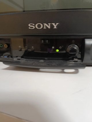 Sony Trinitron 16 TV Retrogaming