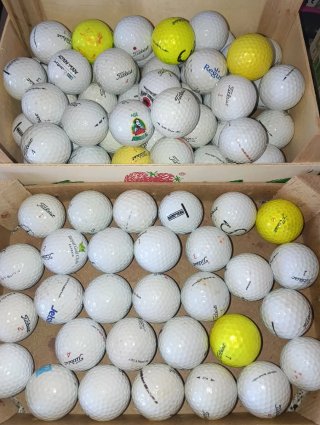 80 pelotas de golf Titleist