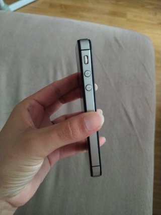 iPhone 4S Nero + Scatola e Caricatore