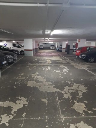 Alquiler plaza de parking pequeña en C/Londres 6