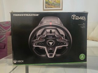 Volante Thrustmaster T248 XBOX / PC apenas usado