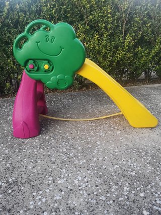 Tobogán infantil de plástico
