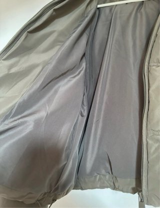 Giacca imbottita Zara con cappuccio verde oliva