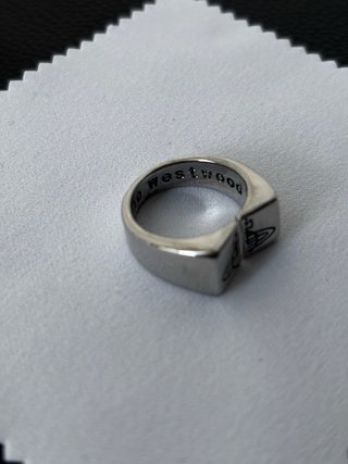 Anello Vivienne Westwood in Acciaio Regolabile