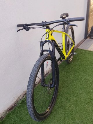 Bicicleta Scott Scale 930 Carbono