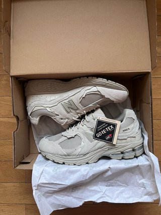 New Balance 2002R Gore-Tex Protection Pack Beige