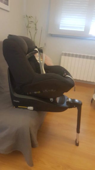 Silla coche Bebeconfort Grupo 0+/1 más base Isofix