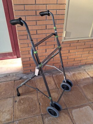 Andador para ancianos