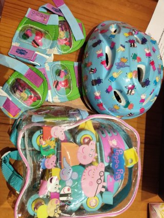 Lote Patines Peppa Pig Talla  + Casco + mochilla