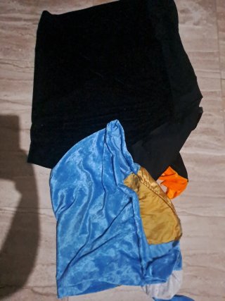 Lote 2 Vestidos Disfraces Naranja y Plateado