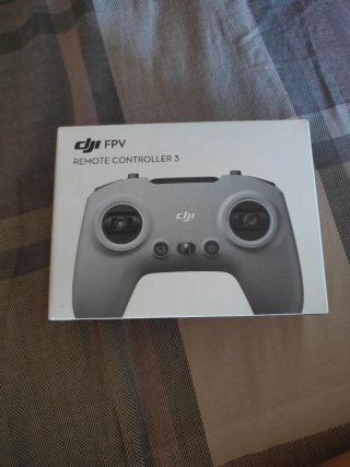 Dron DJI Avata 2 + Fly More Combo