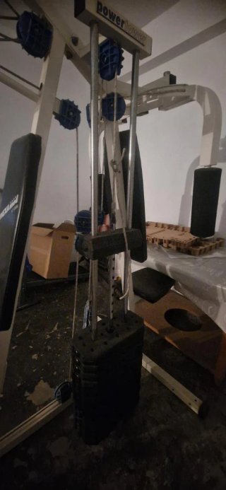 Máquina de gimnasio multifuncional