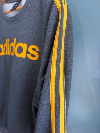 Sudadera Adidas gris y amarilla