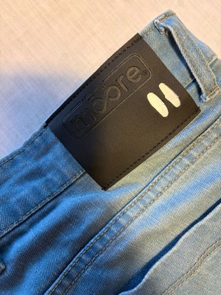 Pantalón vaquero hombre moto con protecciones