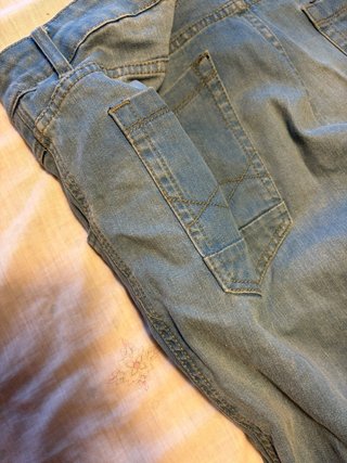 Pantalón vaquero hombre moto con protecciones