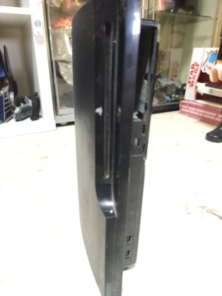 PS3 Slim , no se sabe el estado, falta disco duro.